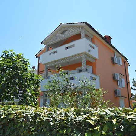 Apartments Gabrijel Малинська Екстер'єр фото
