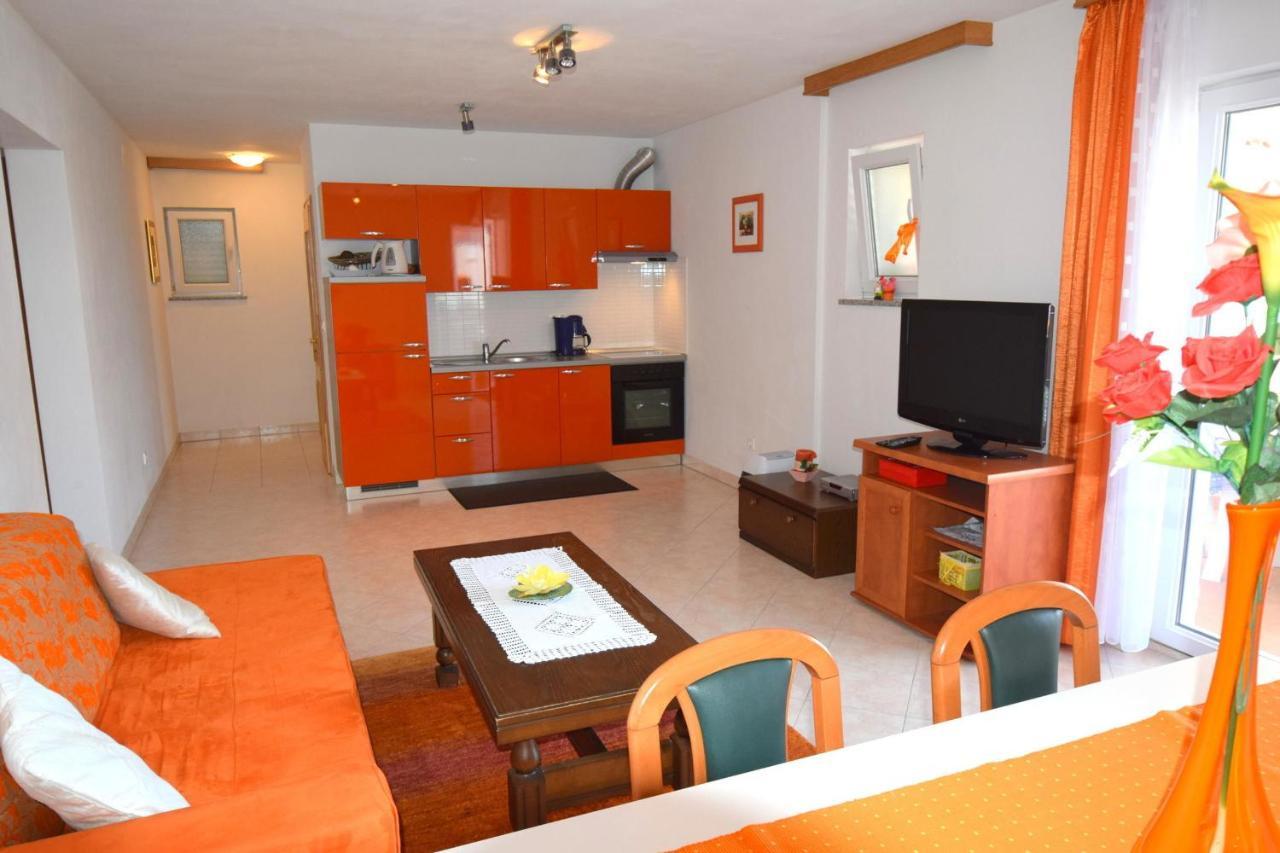 Apartments Gabrijel Малинська Екстер'єр фото