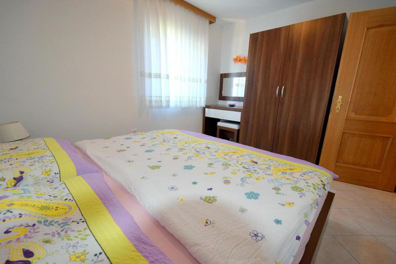 Apartments Gabrijel Малинська Екстер'єр фото