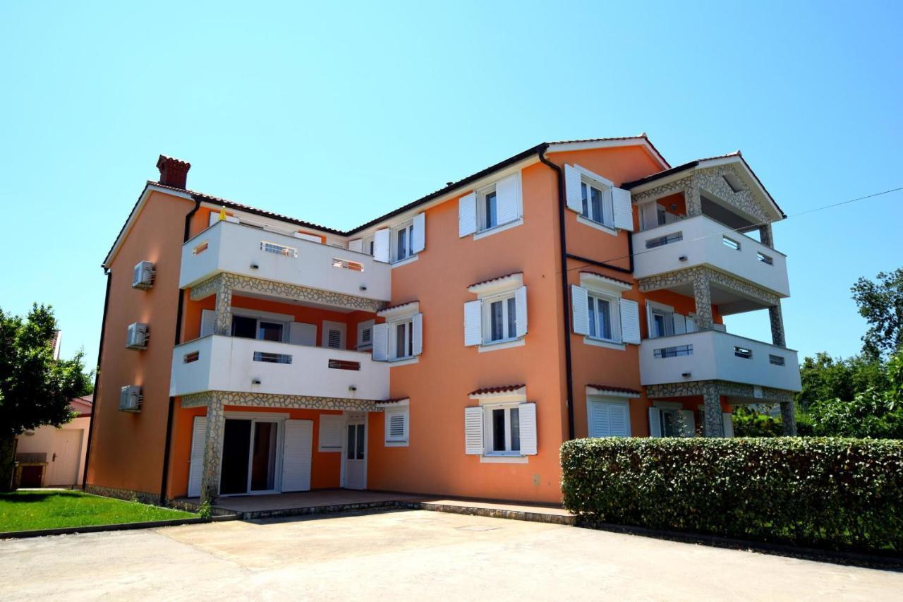 Apartments Gabrijel Малинська Екстер'єр фото